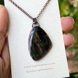 Gecko spirit animal necklace, copper and labradorite